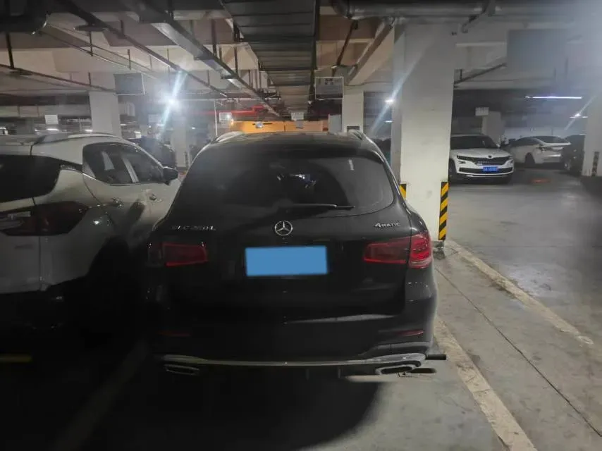 2021 Mercedes-Benz GLC Class 2.0T 197HP L4 9AT,autocango,china used car exporter,china ev exporter,chinese used car exporter,chinese used ev exporter