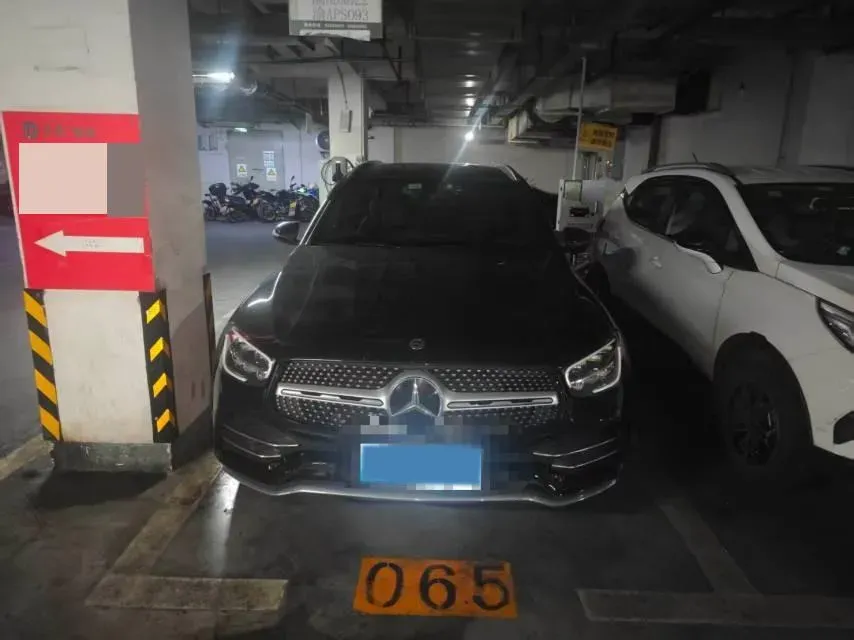 2021 Mercedes-Benz GLC Class 2.0T 197HP L4 9AT,autocango,china used car exporter,china ev exporter,chinese used car exporter,chinese used ev exporter