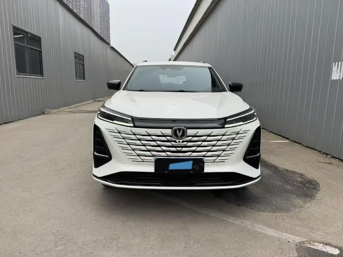 2024 ChangAn CS75 Plus 1.5T 188HP L4 8AT,autocango,china used car exporter,china ev exporter,chinese used car exporter,chinese used ev exporter