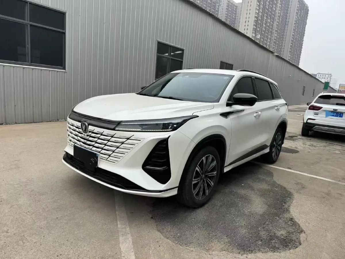 2024 ChangAn CS75 Plus 1.5T 188HP L4 8AT,autocango,china used car exporter,china ev exporter,chinese used car exporter,chinese used ev exporter