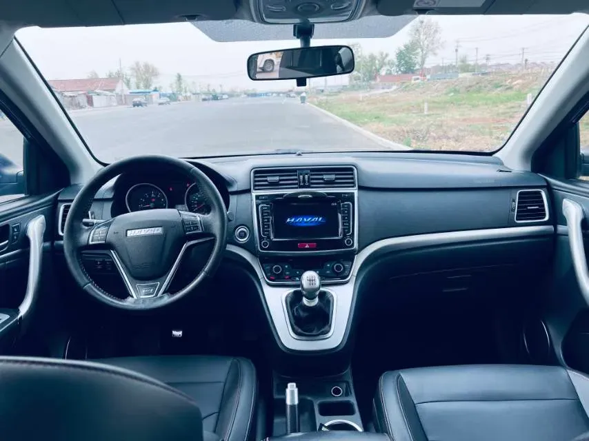 2019 Haval M6 1.5T 150HP L4 6MT,autocango,china used car exporter,china ev exporter,chinese used car exporter,chinese used ev exporter