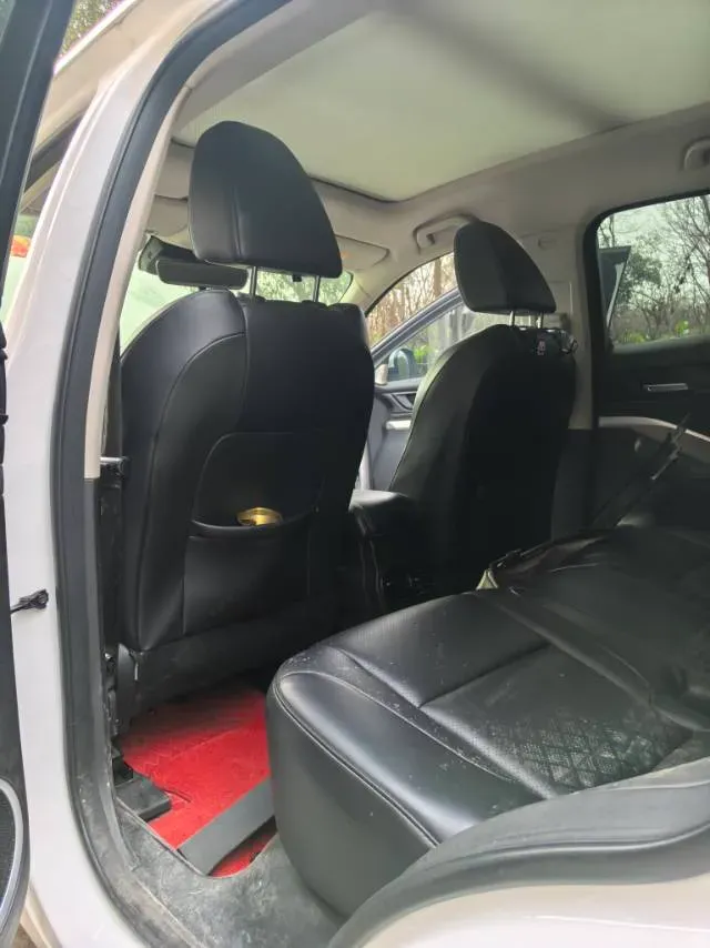 2021 WEY VV6 2.0T 227HP L4 7DCT,autocango,china used car exporter,china ev exporter,chinese used car exporter,chinese used ev exporter