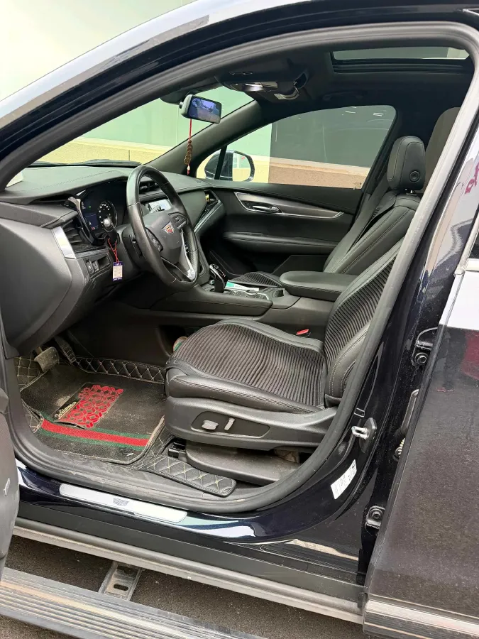 2021 Cadillac XT6 2.0T 237HP L4 9AT,autocango,china used car exporter,china ev exporter,chinese used car exporter,chinese used ev exporter