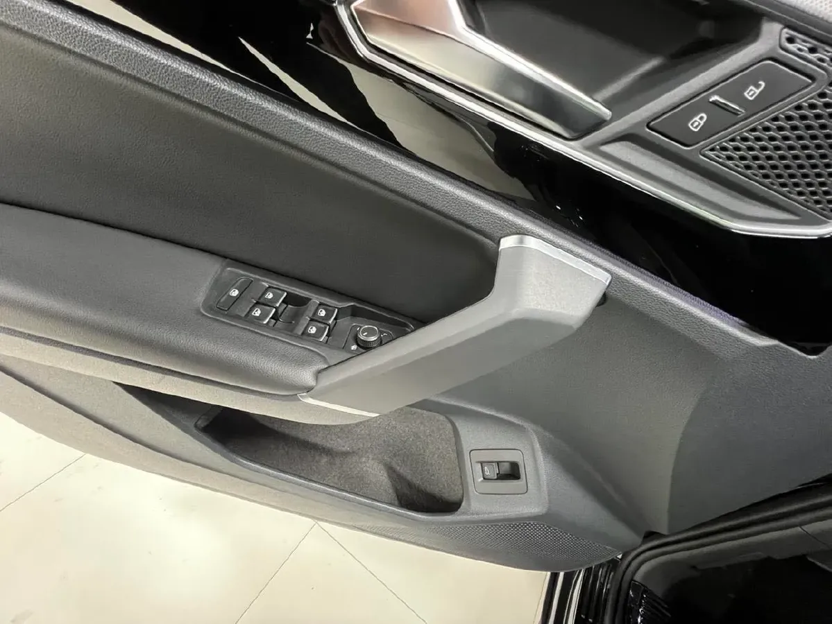 2022 Volkswagen Tayron 1.4T 150HP L4 7DCT,autocango,china used car exporter,china ev exporter,chinese used car exporter,chinese used ev exporter