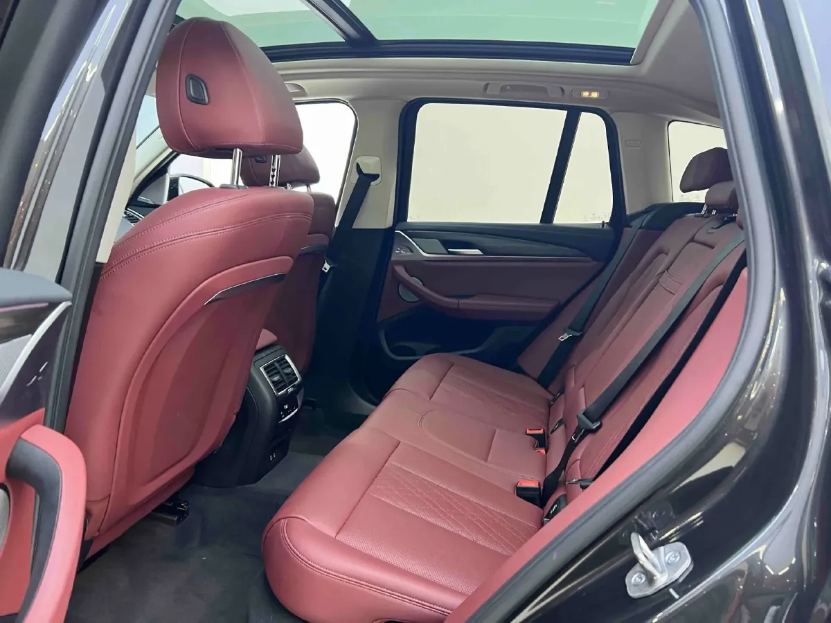 2022 BMW X3 2.0T 252HP L4 8AT,autocango,china used car exporter,china ev exporter,chinese used car exporter,chinese used ev exporter