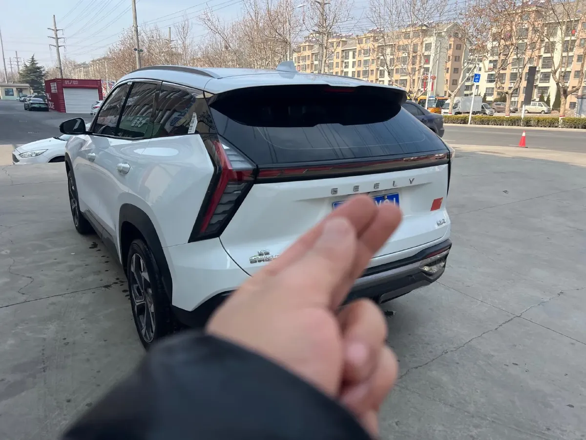 2023 Geely StarRay 1.5T 181HP L4 7DCT,autocango,china used car exporter,china ev exporter,chinese used car exporter,chinese used ev exporter