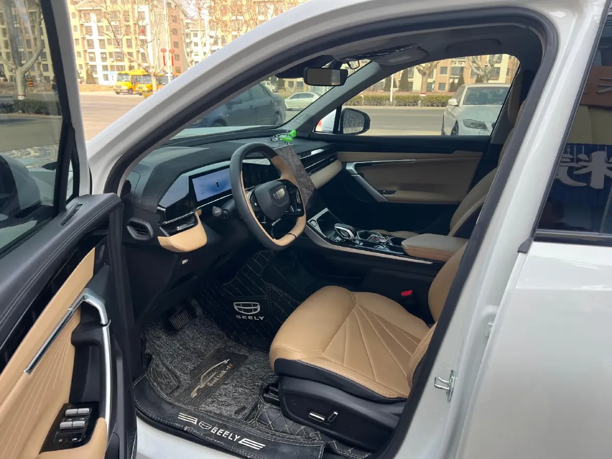 2023 Geely StarRay 1.5T 181HP L4 7DCT,autocango,china used car exporter,china ev exporter,chinese used car exporter,chinese used ev exporter