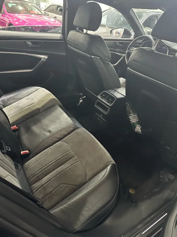 2021 Audi A6L 2.0T 190HP L4 7DCT,autocango,china used car exporter,china ev exporter,chinese used car exporter,chinese used ev exporter