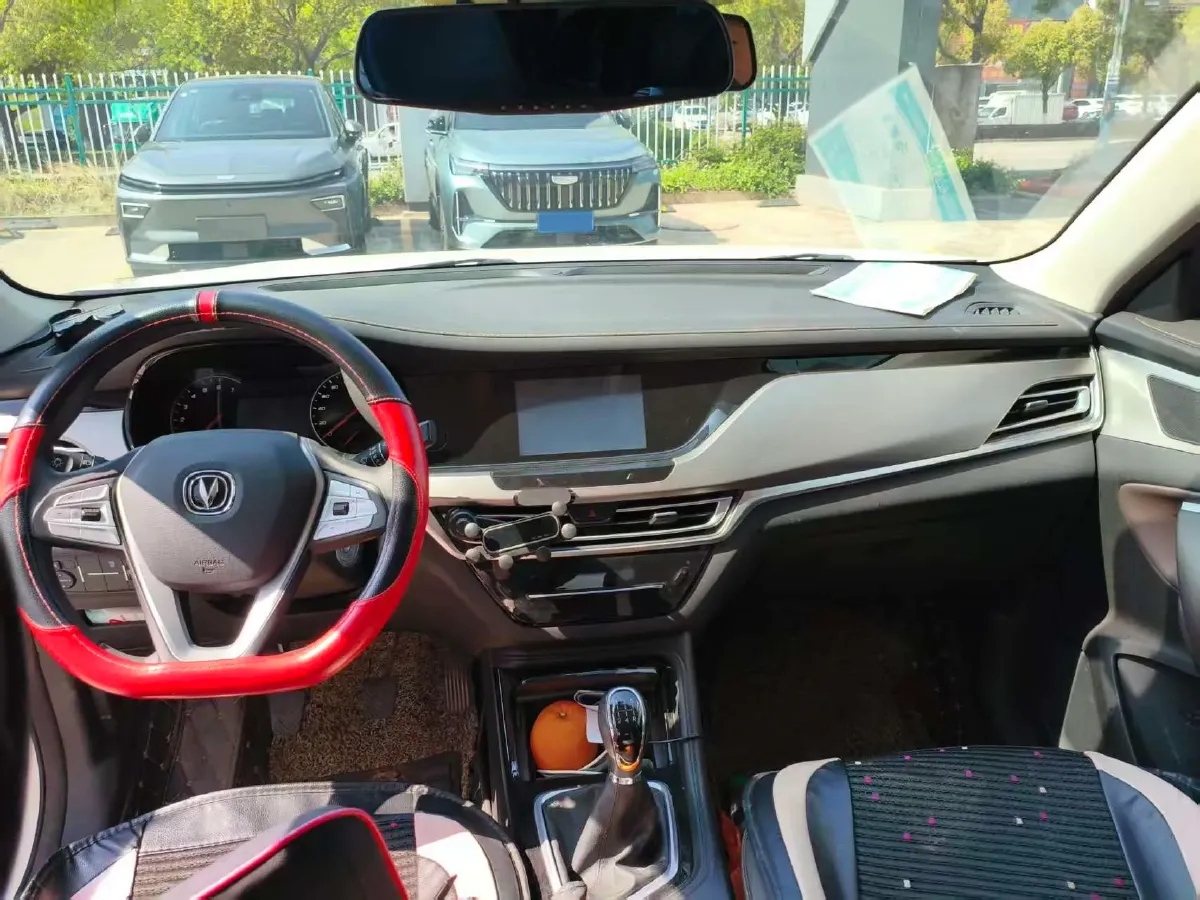 2018 ChangAn CS35 Plus 1.6L 128HP L4 5MT,autocango,china used car exporter,china ev exporter,chinese used car exporter,chinese used ev exporter