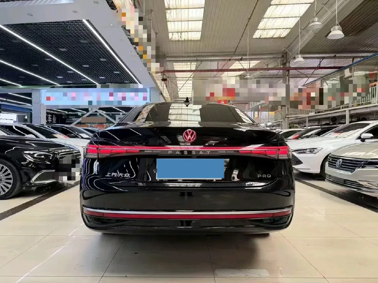 2025 Volkswagen Passat 2.0T 220HP L4 7DCT,autocango,china used car exporter,china ev exporter,chinese used car exporter,chinese used ev exporter