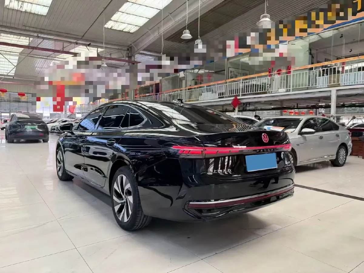 2025 Volkswagen Passat 2.0T 220HP L4 7DCT,autocango,china used car exporter,china ev exporter,chinese used car exporter,chinese used ev exporter