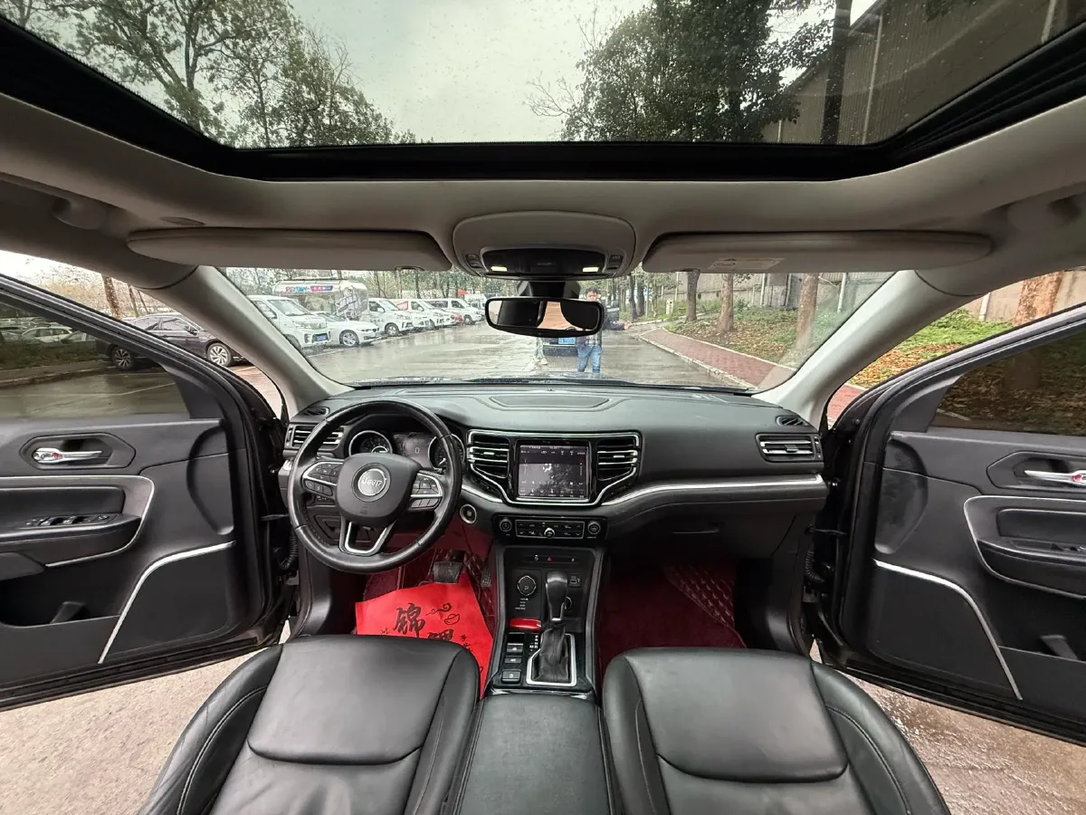 2018 Jeep Grand Commander 2.0T 265HP L4 9AT,autocango,china used car exporter,china ev exporter,chinese used car exporter,chinese used ev exporter