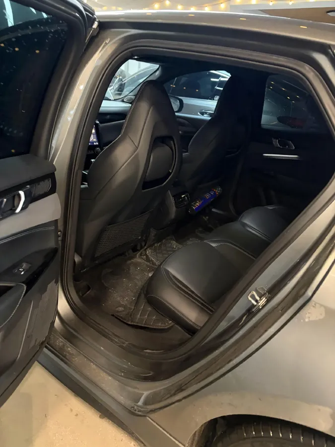 2022 LYNK&CO 03 2.0T 190HP L4 7DCT,autocango,china used car exporter,china ev exporter,chinese used car exporter,chinese used ev exporter