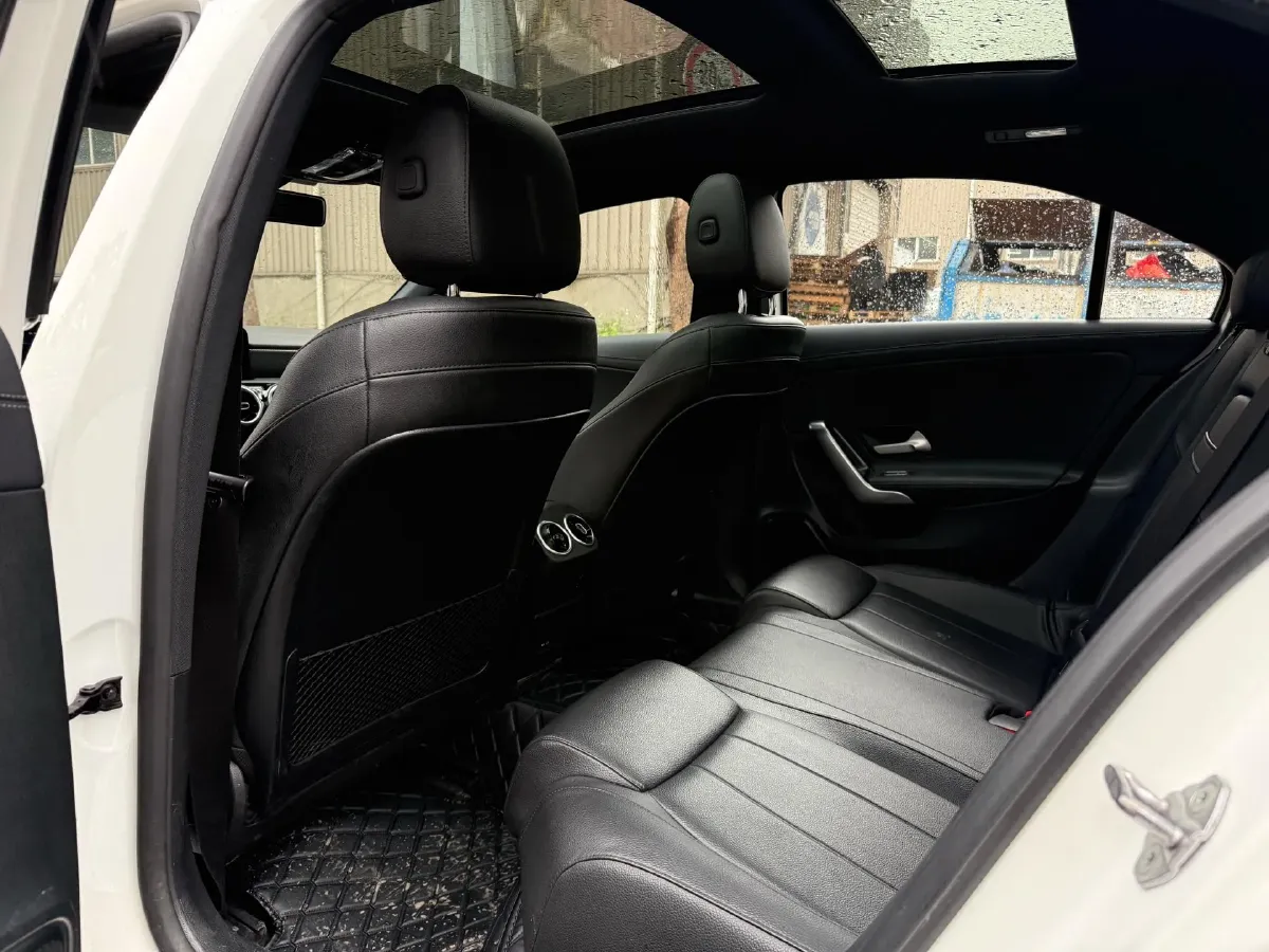 2021 Mercedes-Benz A Class 1.3T 136HP L4 7DCT,autocango,china used car exporter,china ev exporter,chinese used car exporter,chinese used ev exporter