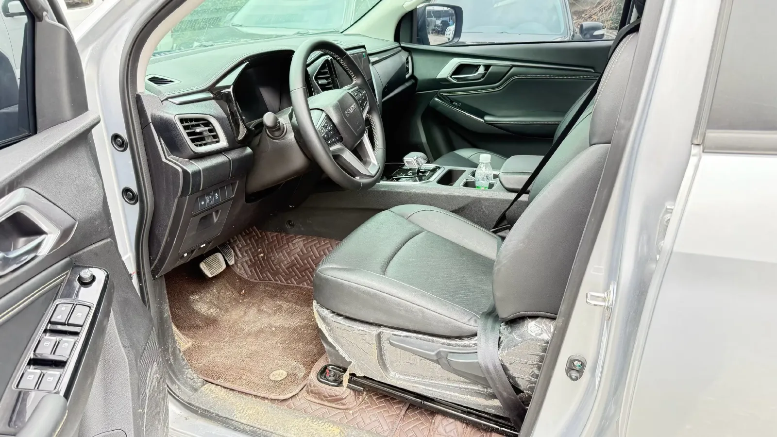 2023 JAC T8 2.0T 170HP L4 8AT,autocango,china used car exporter,china ev exporter,chinese used car exporter,chinese used ev exporter