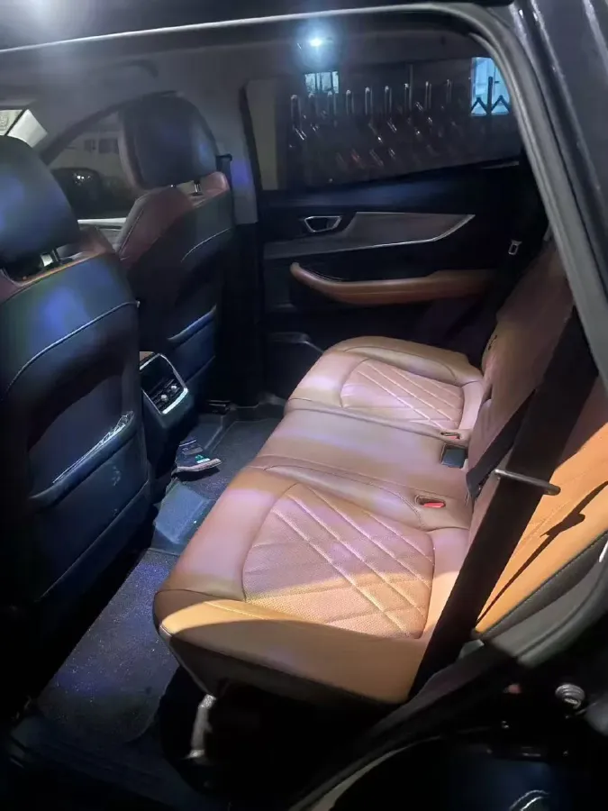 2022 Chery Tiggo 8 Plus 1.6T 197HP L4 7DCT,autocango,china used car exporter,china ev exporter,chinese used car exporter,chinese used ev exporter