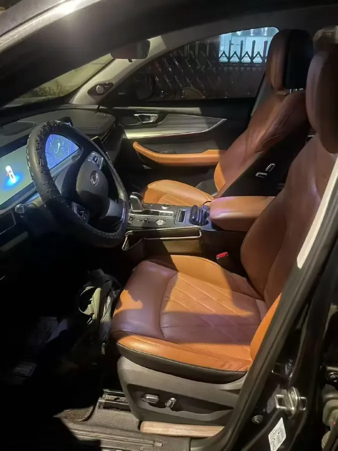 2022 Chery Tiggo 8 Plus 1.6T 197HP L4 7DCT,autocango,china used car exporter,china ev exporter,chinese used car exporter,chinese used ev exporter