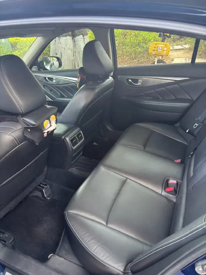 2018 Jeep Grand Commander 2.0T 265HP L4 9AT,autocango,china used car exporter,china ev exporter,chinese used car exporter,chinese used ev exporter