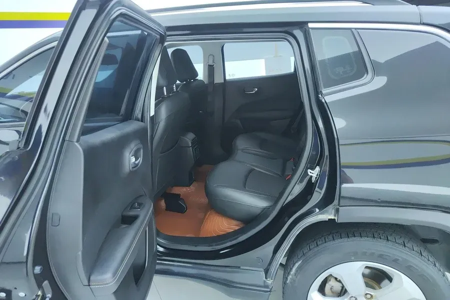 2019 Jeep Compass 1.3T 173HP L4 7DCT,autocango,china used car exporter,china ev exporter,chinese used car exporter,chinese used ev exporter