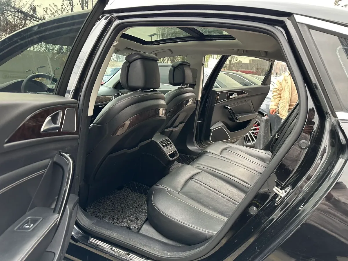 2016 Zotye Z700 1.8T 177HP L4 6DCT,autocango,china used car exporter,china ev exporter,chinese used car exporter,chinese used ev exporter