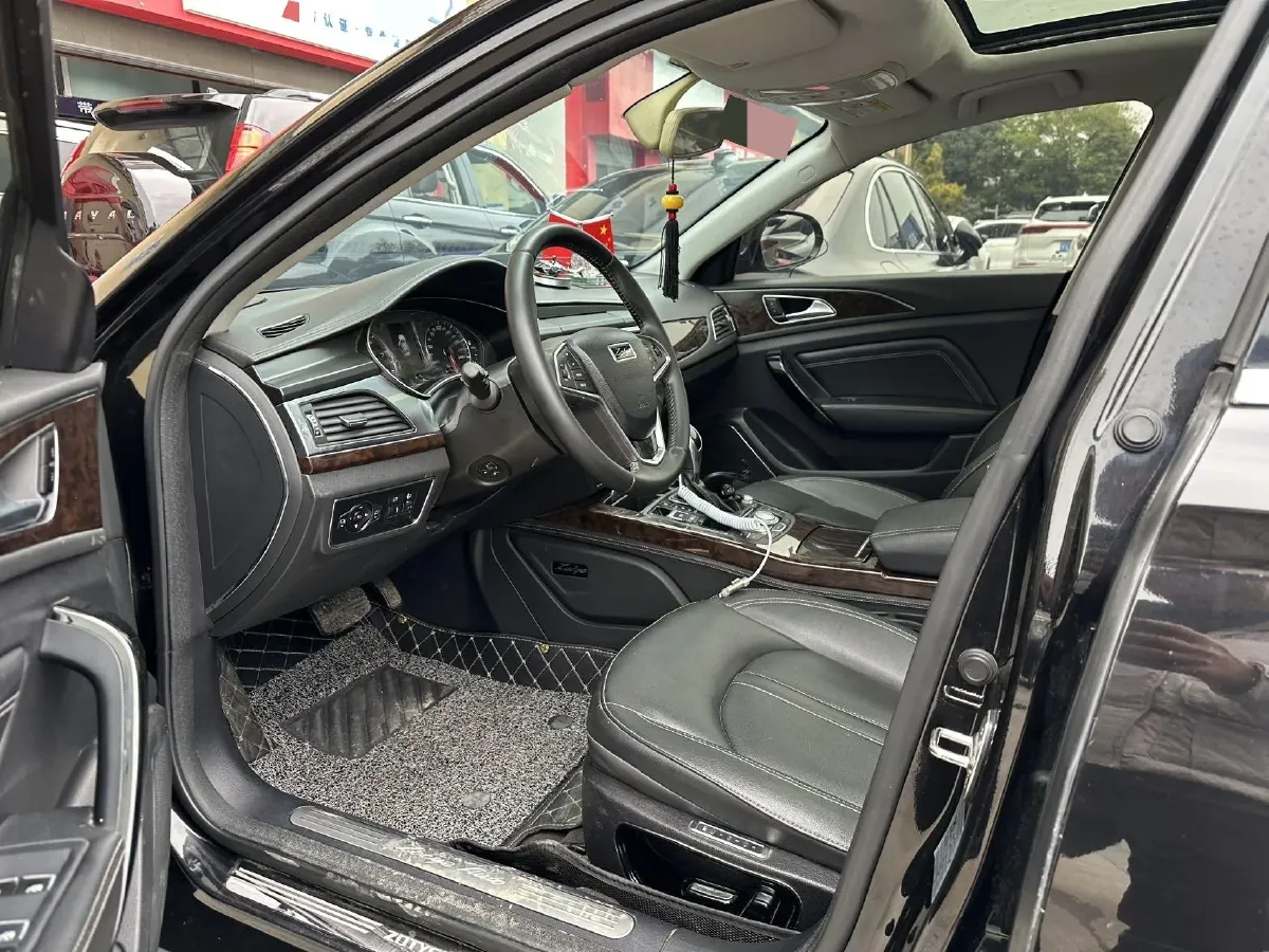 2016 Zotye Z700 1.8T 177HP L4 6DCT,autocango,china used car exporter,china ev exporter,chinese used car exporter,chinese used ev exporter