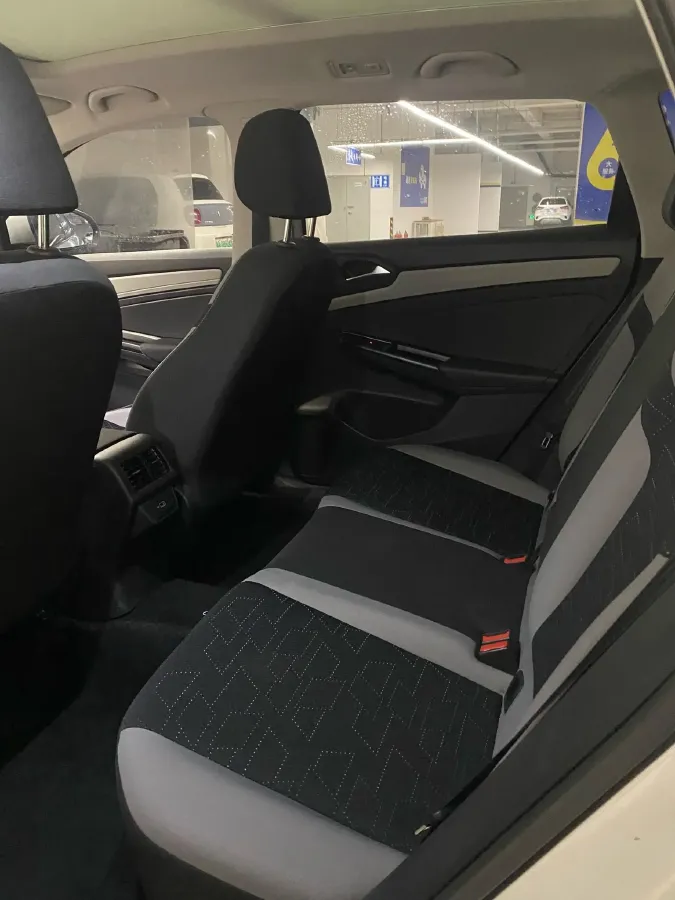 2023 Jetta VS7 1.4T 150HP L4 6AT,autocango,china used car exporter,china ev exporter,chinese used car exporter,chinese used ev exporter