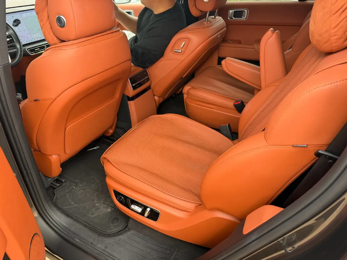 2022 Li L9 Range Extended 154HP REEV 42.6KWH,autocango,china used car exporter,china ev exporter,chinese used car exporter,chinese used ev exporter