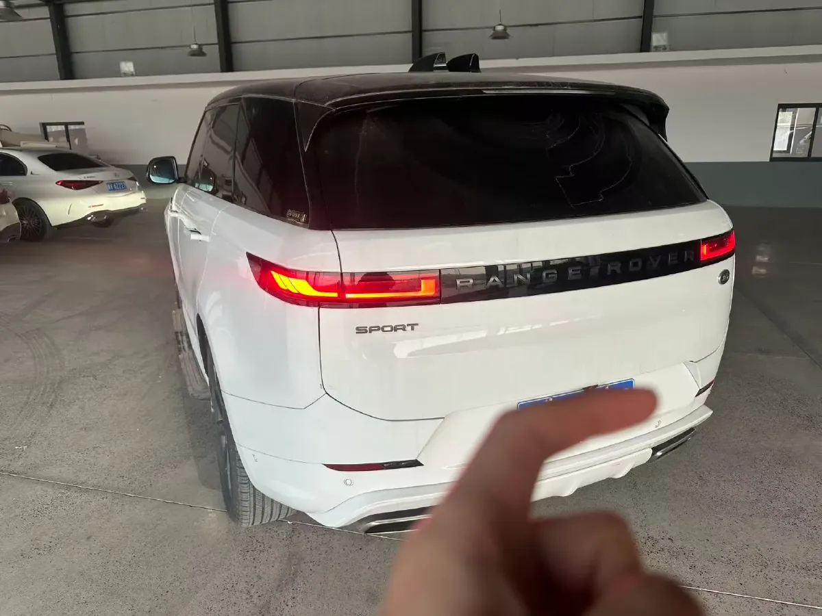 2024 Land Rover Range Rover Sport 3.0T 400HP L6 8AT,autocango,china used car exporter,china ev exporter,chinese used car exporter,chinese used ev exporter