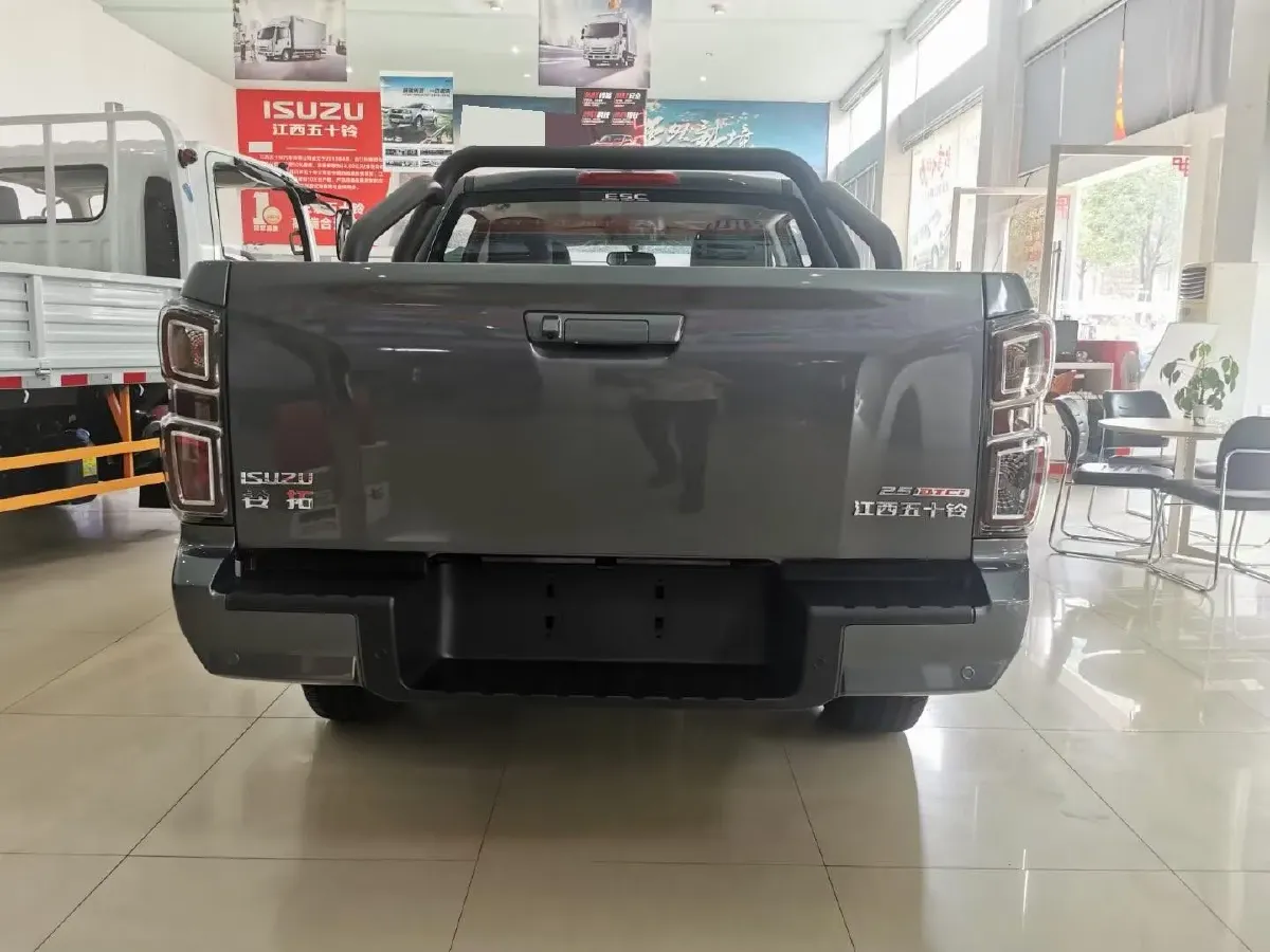 2023 Isuzu LingTuo 2.5T 150HP L4 8AT,autocango,china used car exporter,china ev exporter,chinese used car exporter,chinese used ev exporter