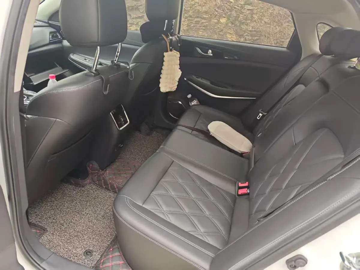 2022 ChangAn Raeton CC 1.5T 188HP L4 7DCT,autocango,china used car exporter,china ev exporter,chinese used car exporter,chinese used ev exporter