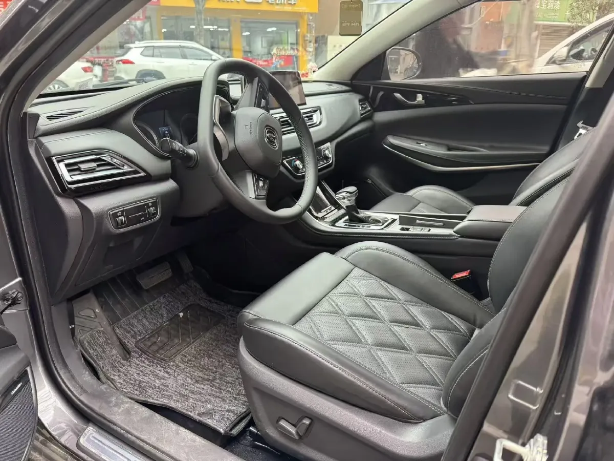 2022 ChangAn Raeton CC 1.5T 188HP L4 7DCT,autocango,china used car exporter,china ev exporter,chinese used car exporter,chinese used ev exporter