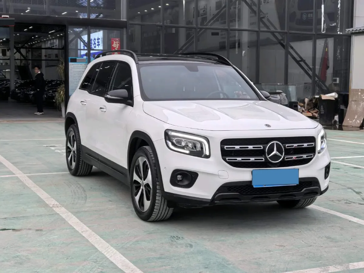 2022 Mercedes-Benz GLB Class 2.0T 190HP L4 8DCT,autocango,china used car exporter,china ev exporter,chinese used car exporter,chinese used ev exporter