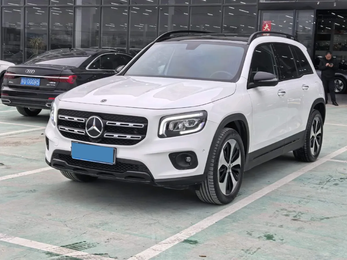 2022 Mercedes-Benz GLB Class 2.0T 190HP L4 8DCT,autocango,china used car exporter,china ev exporter,chinese used car exporter,chinese used ev exporter