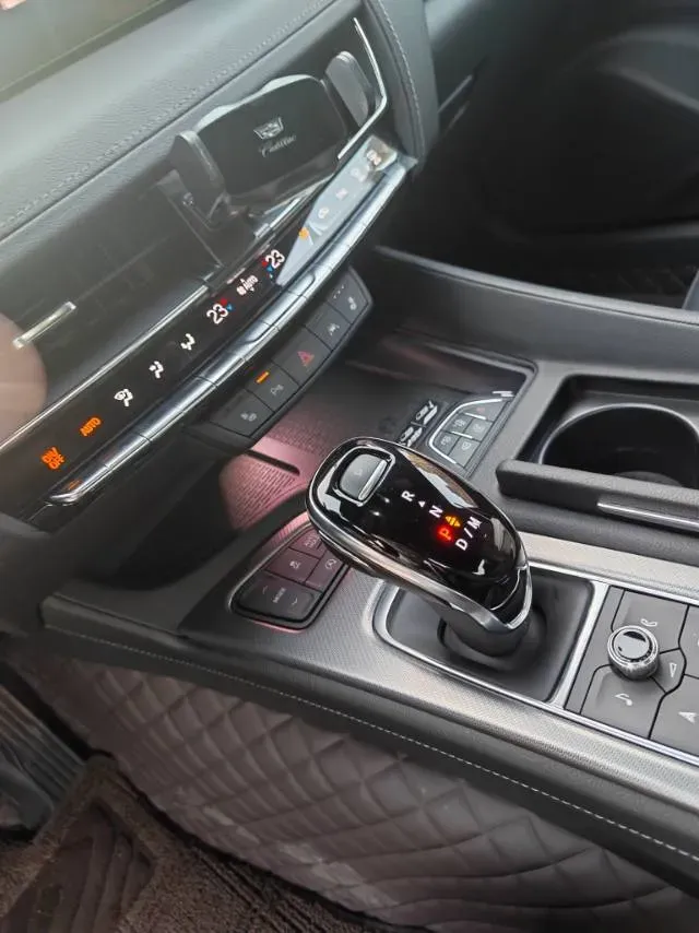 2024 Cadillac CT5 2.0T 237HP L4 10AT,autocango,china used car exporter,china ev exporter,chinese used car exporter,chinese used ev exporter