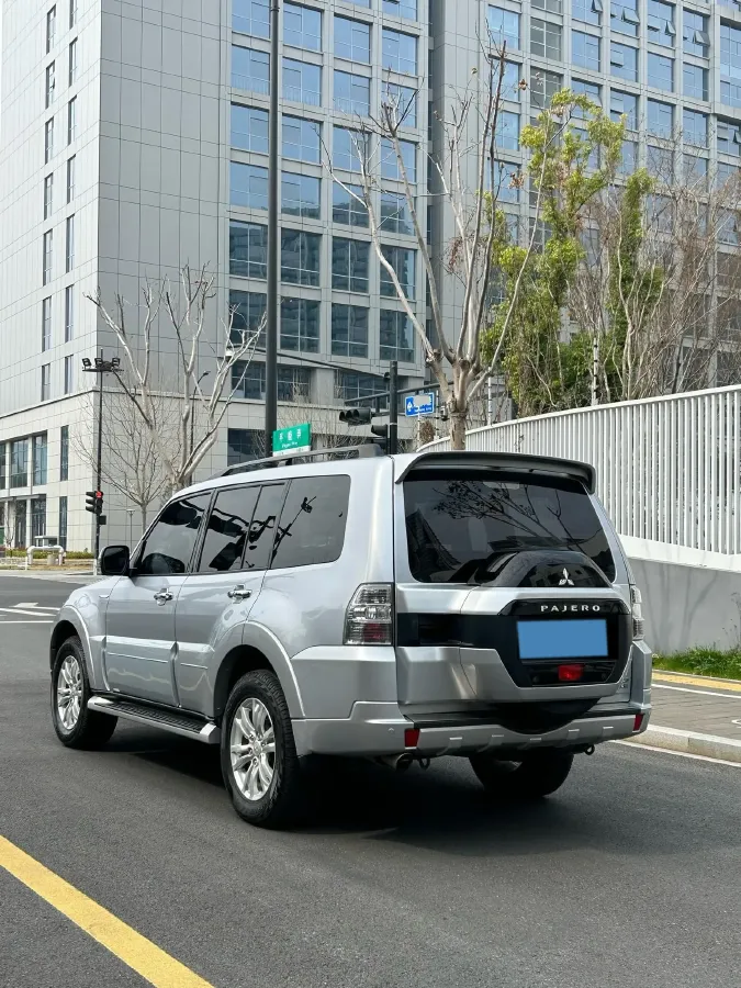 2017 Honda Jade 1.8L 141HP L4 5AT,autocango,china used car exporter,china ev exporter,chinese used car exporter,chinese used ev exporter