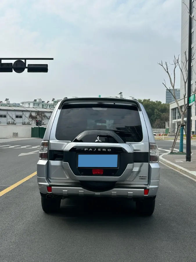 2017 Honda Jade 1.8L 141HP L4 5AT,autocango,china used car exporter,china ev exporter,chinese used car exporter,chinese used ev exporter