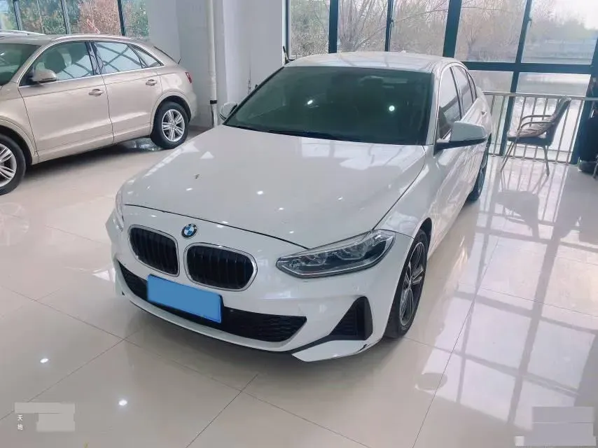 2021 BMW 1 Series 1.5T 140HP L3 7DCT,autocango,china used car exporter,china ev exporter,chinese used car exporter,chinese used ev exporter