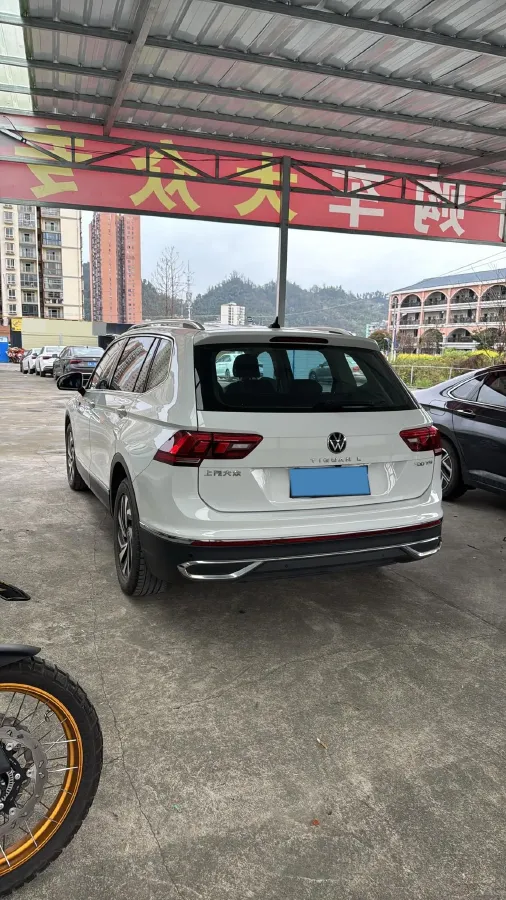 2023 Volkswagen Tiguan L 1.5T 160HP L4 7DCT,autocango,china used car exporter,china ev exporter,chinese used car exporter,chinese used ev exporter