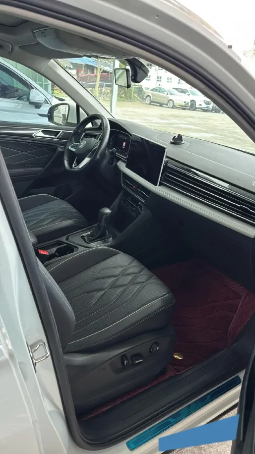 2023 Volkswagen Tiguan L 1.5T 160HP L4 7DCT,autocango,china used car exporter,china ev exporter,chinese used car exporter,chinese used ev exporter