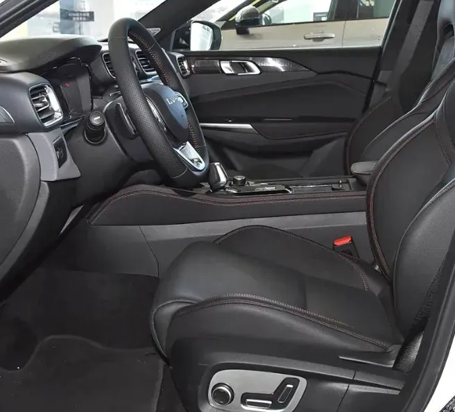 2019 Qoros 5 1.6T 197HP L4 7DCT,autocango,china used car exporter,china ev exporter,chinese used car exporter,chinese used ev exporter