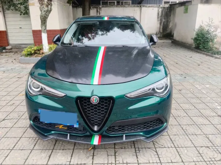 2017 Jaguar XE 2.0T 240HP L4 8AT,autocango,china used car exporter,china ev exporter,chinese used car exporter,chinese used ev exporter