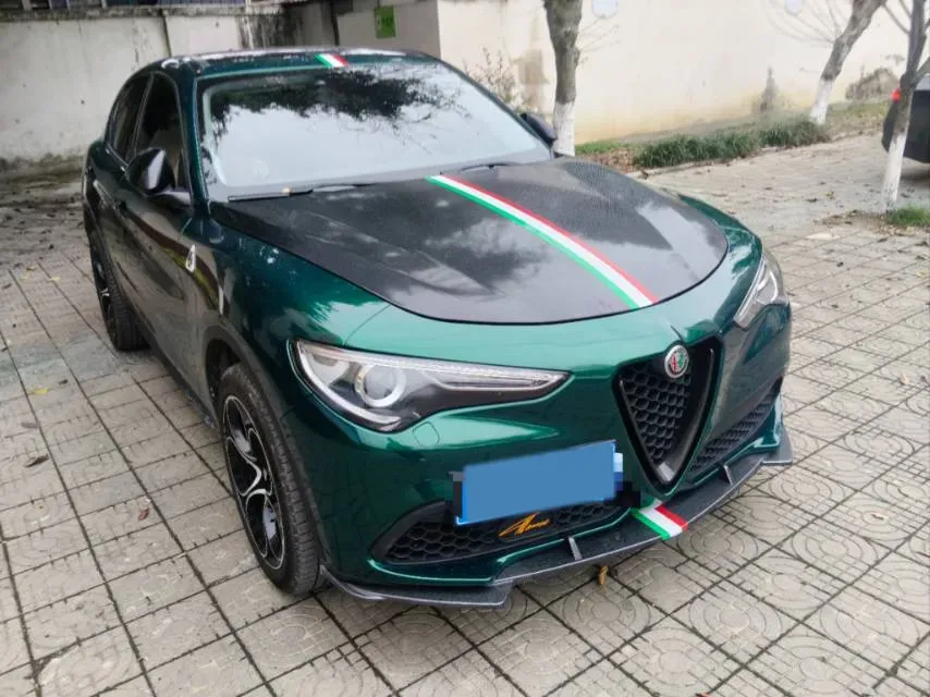 2017 Jaguar XE 2.0T 240HP L4 8AT,autocango,china used car exporter,china ev exporter,chinese used car exporter,chinese used ev exporter