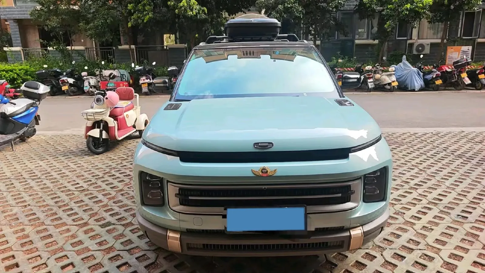 2023 Geely ICON 1.5T 181HP L4 7DCT,autocango,china used car exporter,china ev exporter,chinese used car exporter,chinese used ev exporter