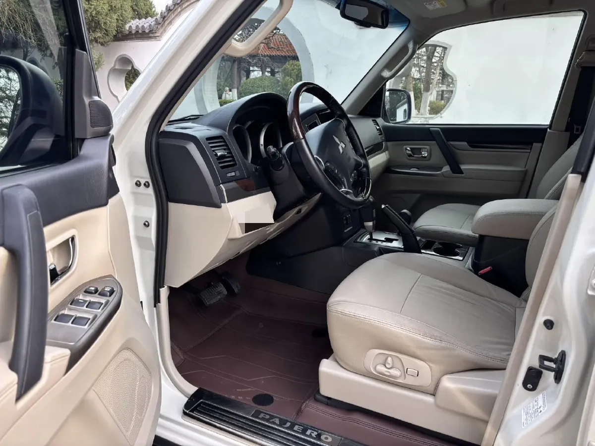 2017 Beijing BJ80 2.3T 250HP L4 6AT,autocango,china used car exporter,china ev exporter,chinese used car exporter,chinese used ev exporter