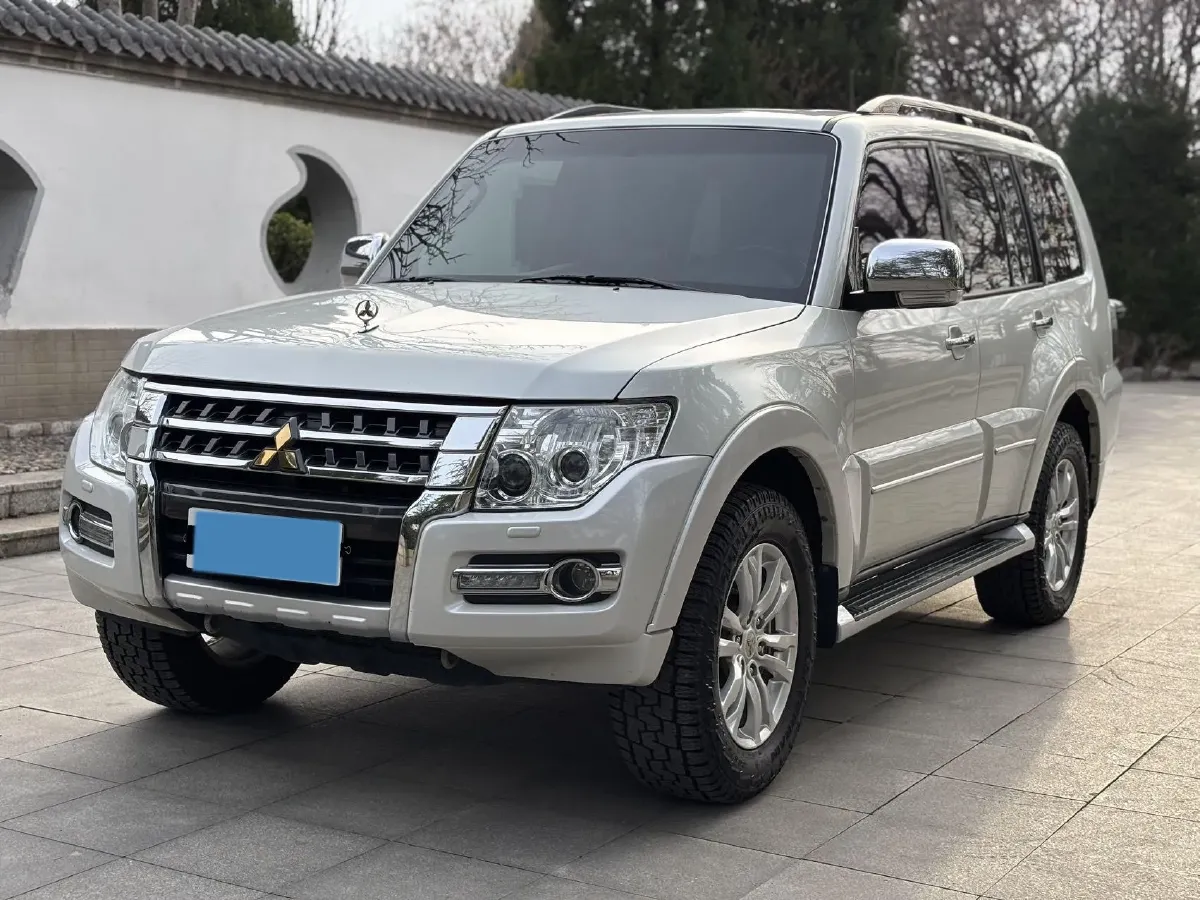 2017 Beijing BJ80 2.3T 250HP L4 6AT,autocango,china used car exporter,china ev exporter,chinese used car exporter,chinese used ev exporter