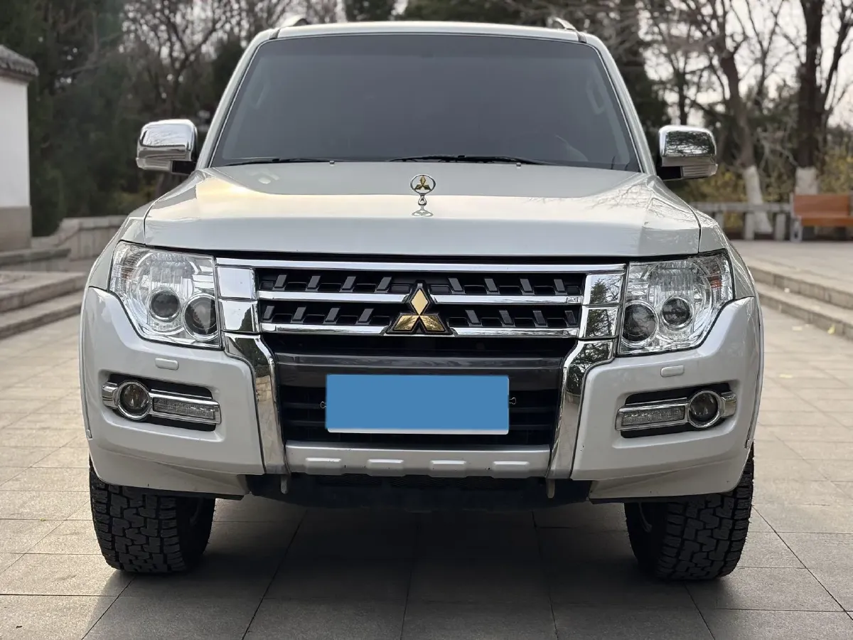 2017 Beijing BJ80 2.3T 250HP L4 6AT,autocango,china used car exporter,china ev exporter,chinese used car exporter,chinese used ev exporter
