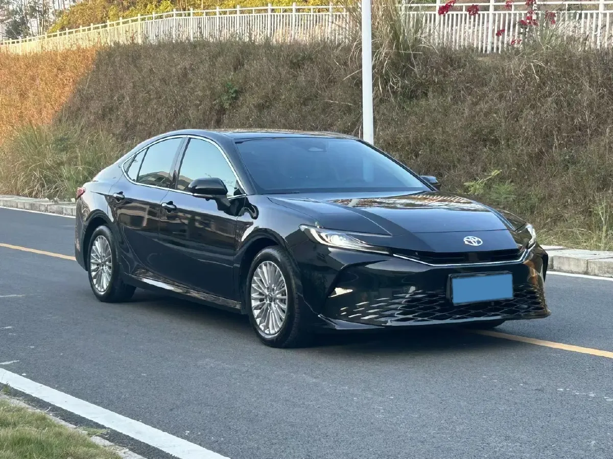 2024 Toyota Camry 2.0L 173HP L4 CVT,autocango,china used car exporter,china ev exporter,chinese used car exporter,chinese used ev exporter
