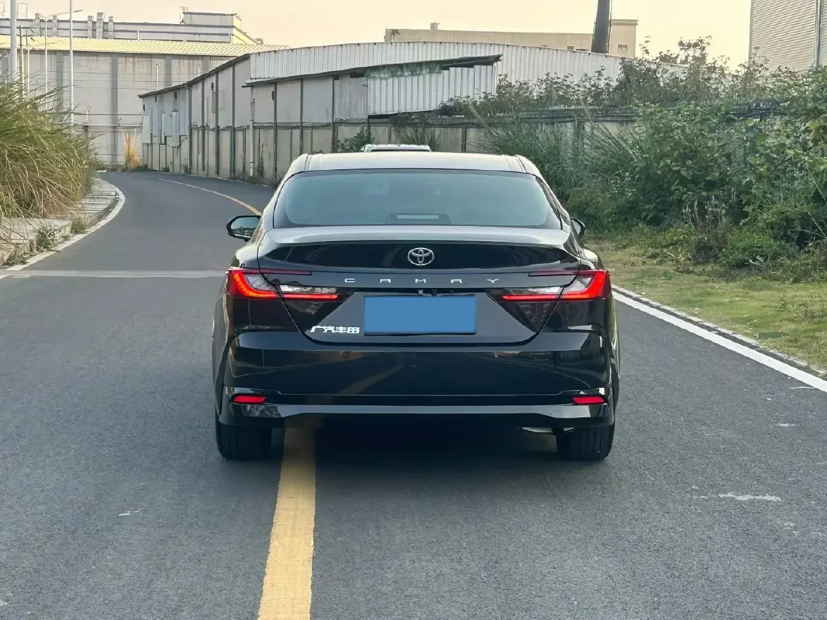 2024 Toyota Camry 2.0L 173HP L4 CVT,autocango,china used car exporter,china ev exporter,chinese used car exporter,chinese used ev exporter