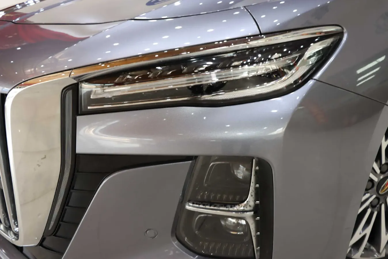 2023 HongQi H5 2.0T 224HP L4 8AT,autocango,china used car exporter,china ev exporter,chinese used car exporter,chinese used ev exporter