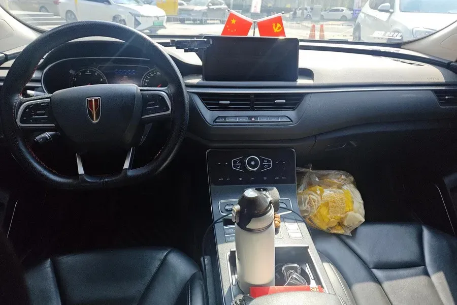 2022 HongQi H5 1.8T 197HP L4 6AT,autocango,china used car exporter,china ev exporter,chinese used car exporter,chinese used ev exporter